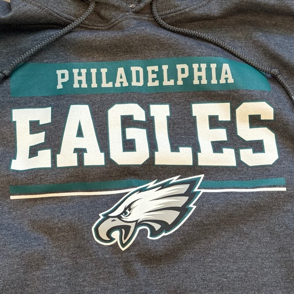Philadelphia Eagles NFL Gameday Charcoal Hooded Sweatshirt - Picture 2 of 3